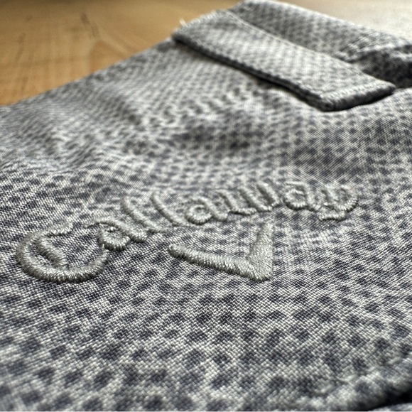 Callaway Golf Shorts Stretch Fit Gray Polka Dot Size 36 - Picture 11 of 13